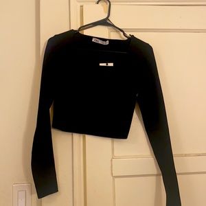 Black square neck long sleeve crop top